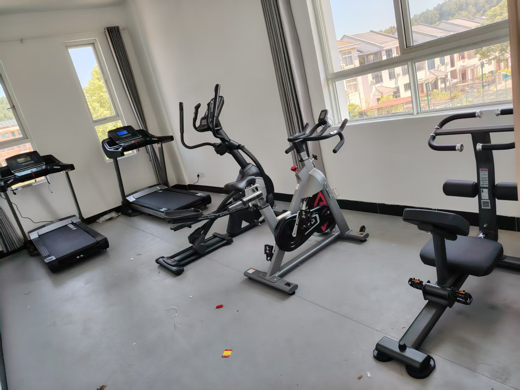 悍德森| 新崗山鎮(zhèn)政府 健身房配置方案