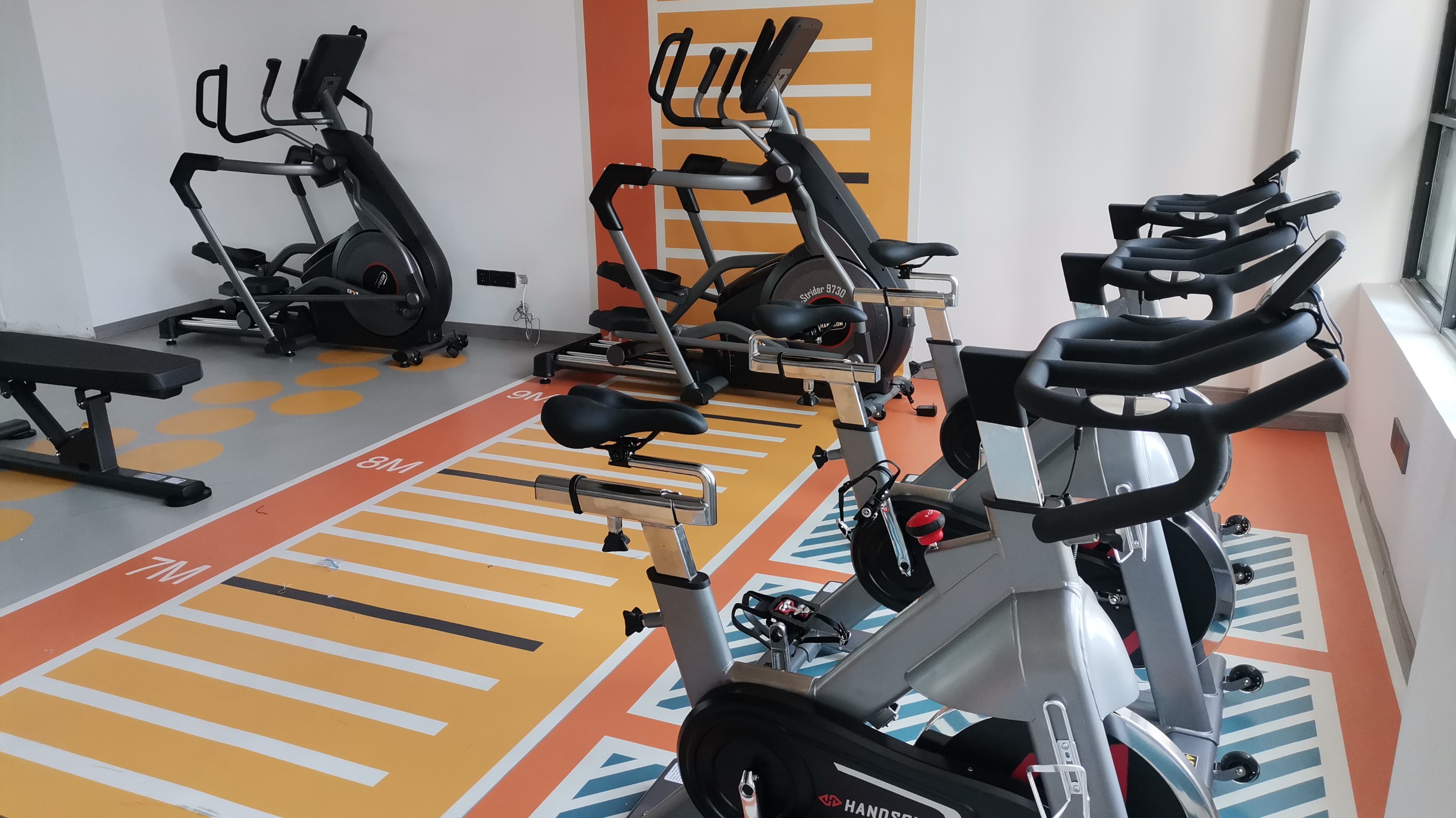 企事業(yè)單位想要采購(gòu)健身器材，選悍德森就對(duì)了！